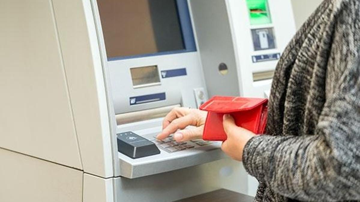 SGK maaşı kesti parayı geri istedi! Mahkemeden flaş çift baba maaşı kararı