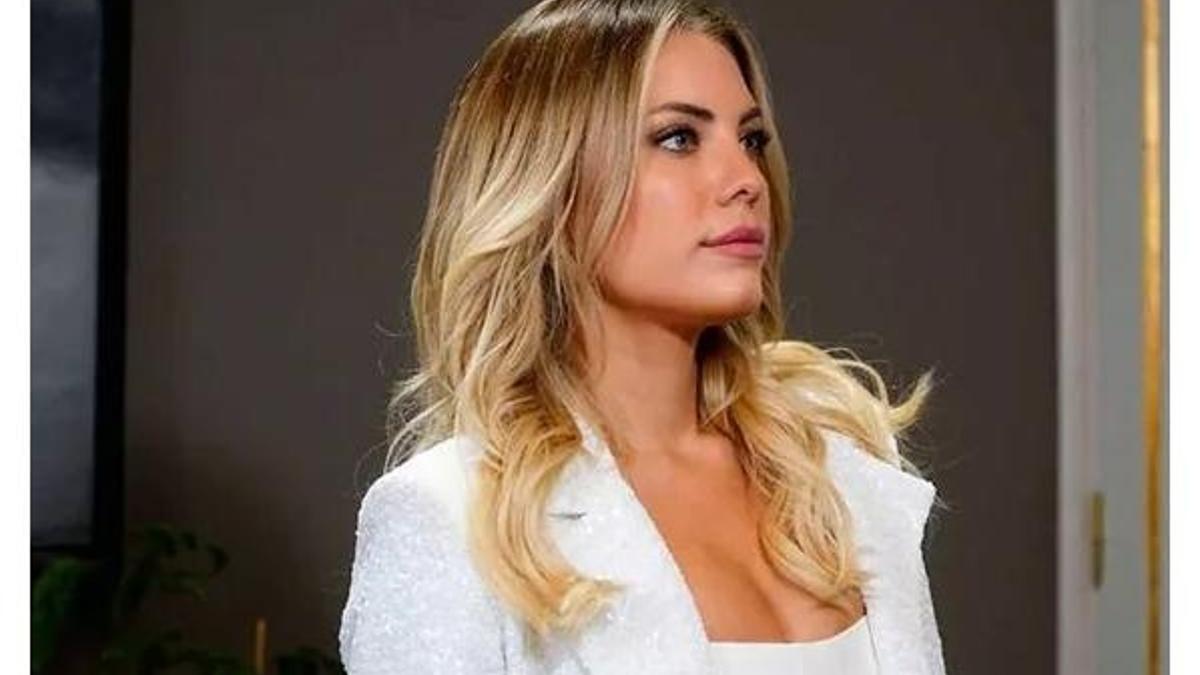Eda Ece'den esprili paylaşım: Yasak Elma bizimdir