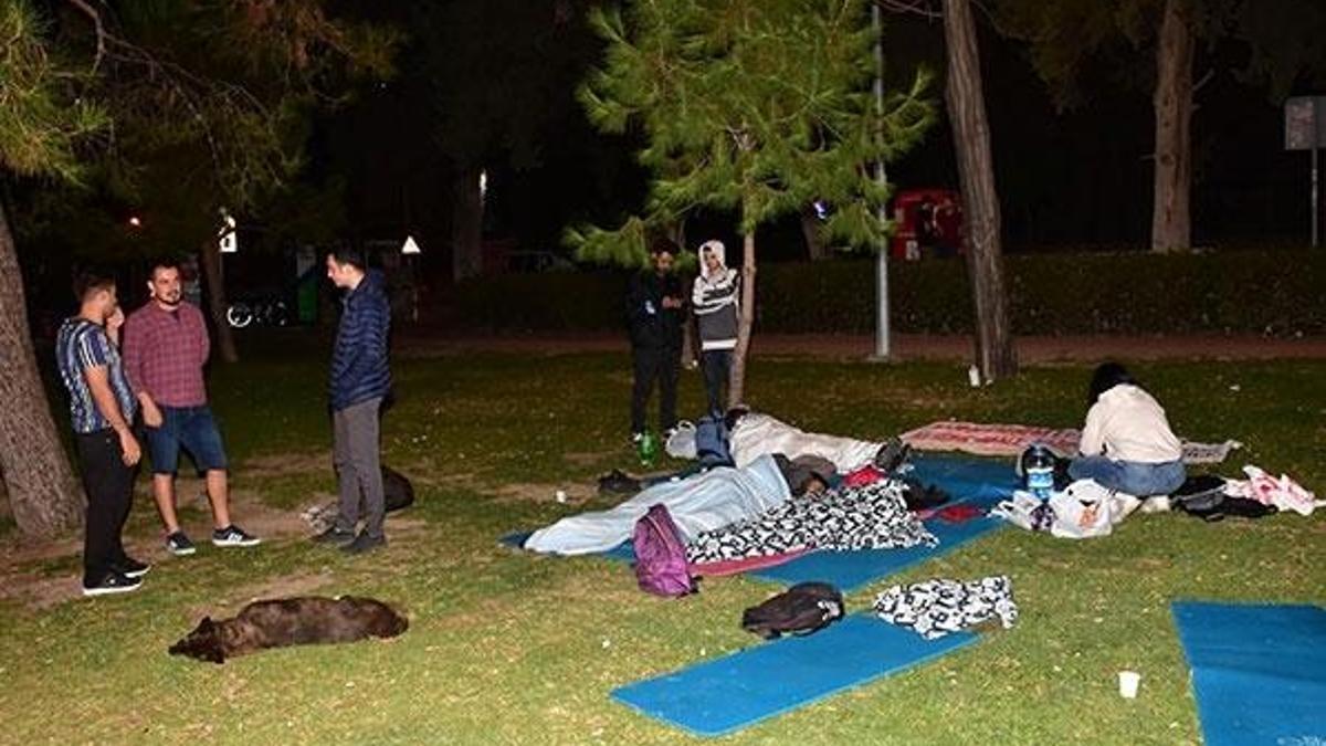 İzmir'de üniversitelilerin 'Kalacak yer' çağrısı, Valiliği harekete geçirdi