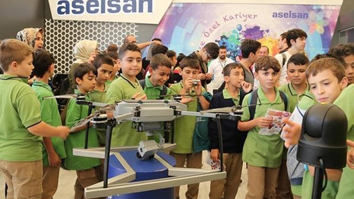 Çocuklar teknolojiyi ASELSAN ile keşfediyor