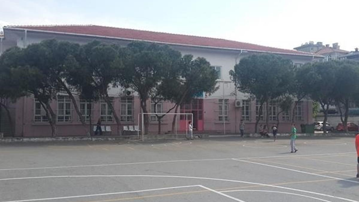 MEB, İzmir Konak Necatibey Ortaokulu açıklaması!