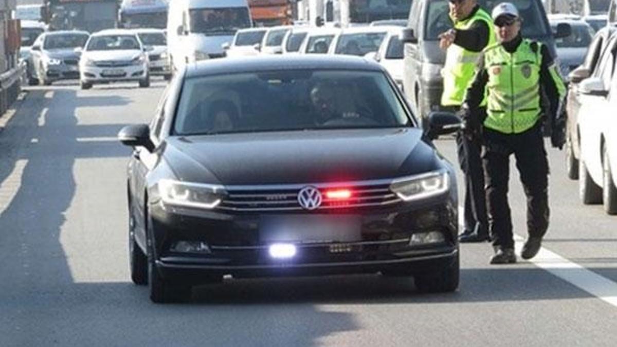 Usulsüz "çakar" kullanan, "makas atan" ve "drift" yapan binlerce kişiye ceza!