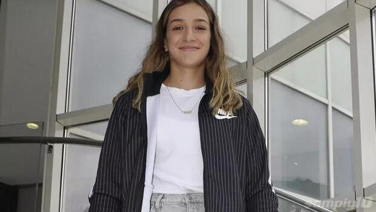 Buse Naz Çakıroğlu: Bütün sporcuların hedefi İstiklal Marşı'nı dinletebilmek
