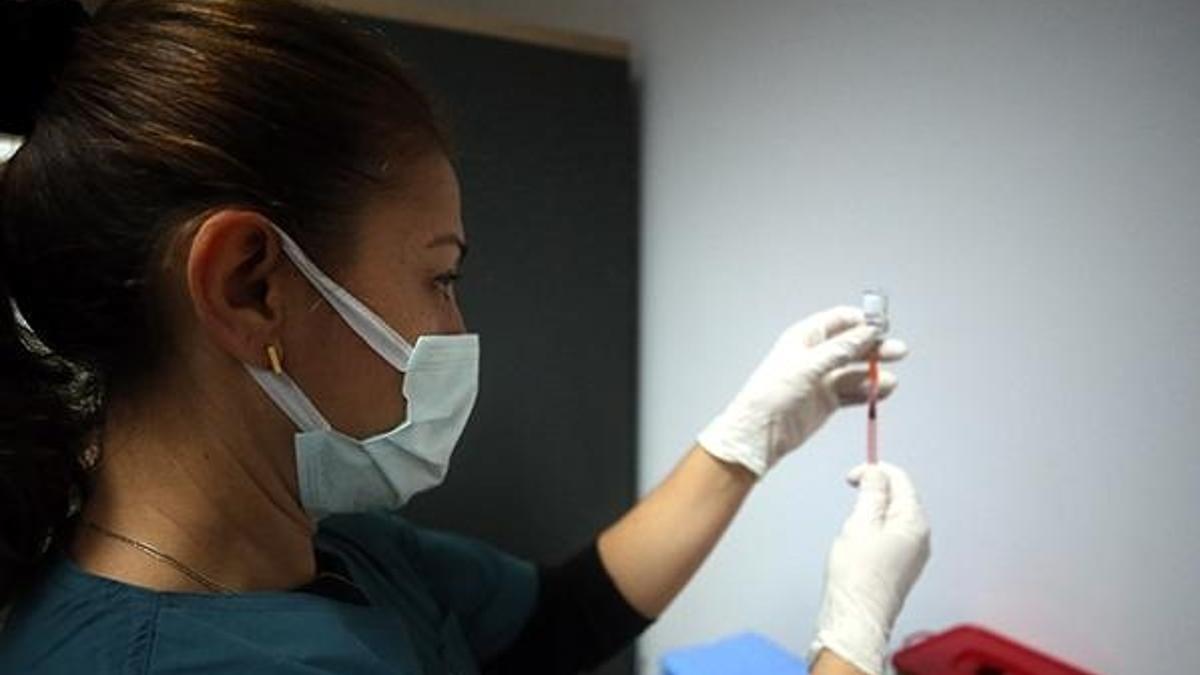Aşı ve PCR testi sonucu ile ilgili son dakika kararı!