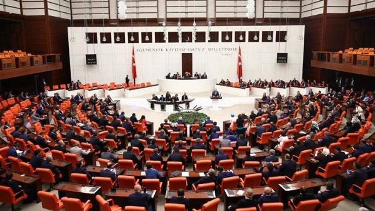 Kabine ile ilgili dikkat çeken detay! AK Parti yılbaşından önce sunacak