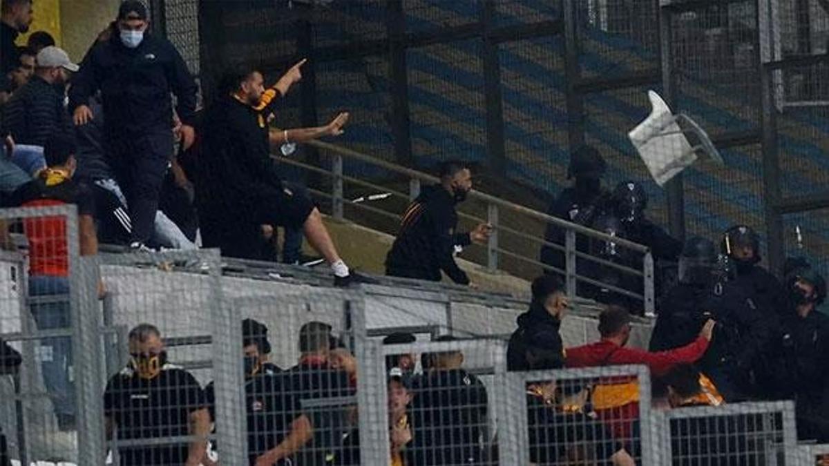 Marsilya-Galatasaray maçı öncesi arbede! Fransızlar Yunanistan bayrağı açtı ve...