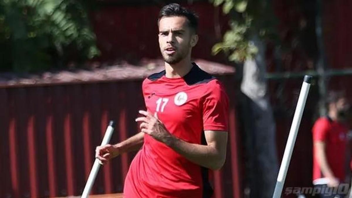 Berke Özer'e gelen teklifleri Barış Alıcı açıkladı