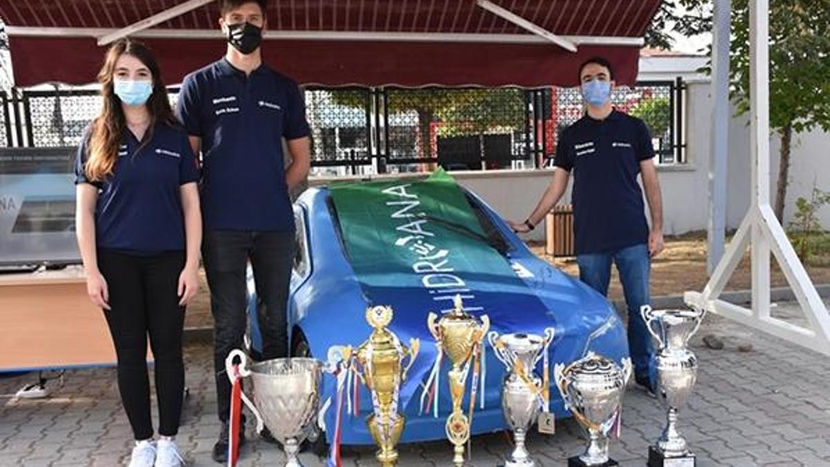 Genç beyinler yeni hidrojenli araç üretti