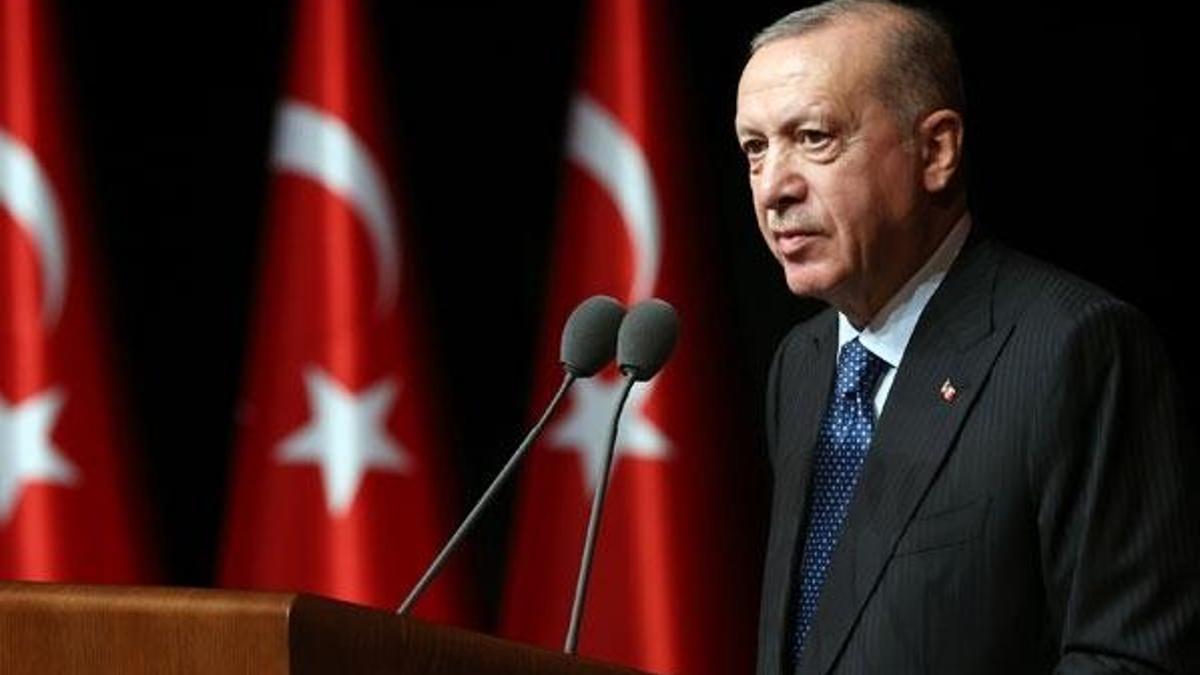 Cumhurbaşkanı Erdoğan'dan canlı yayında yüz yüze eğitim açıklaması: Kesinlikle düşünmüyoruz