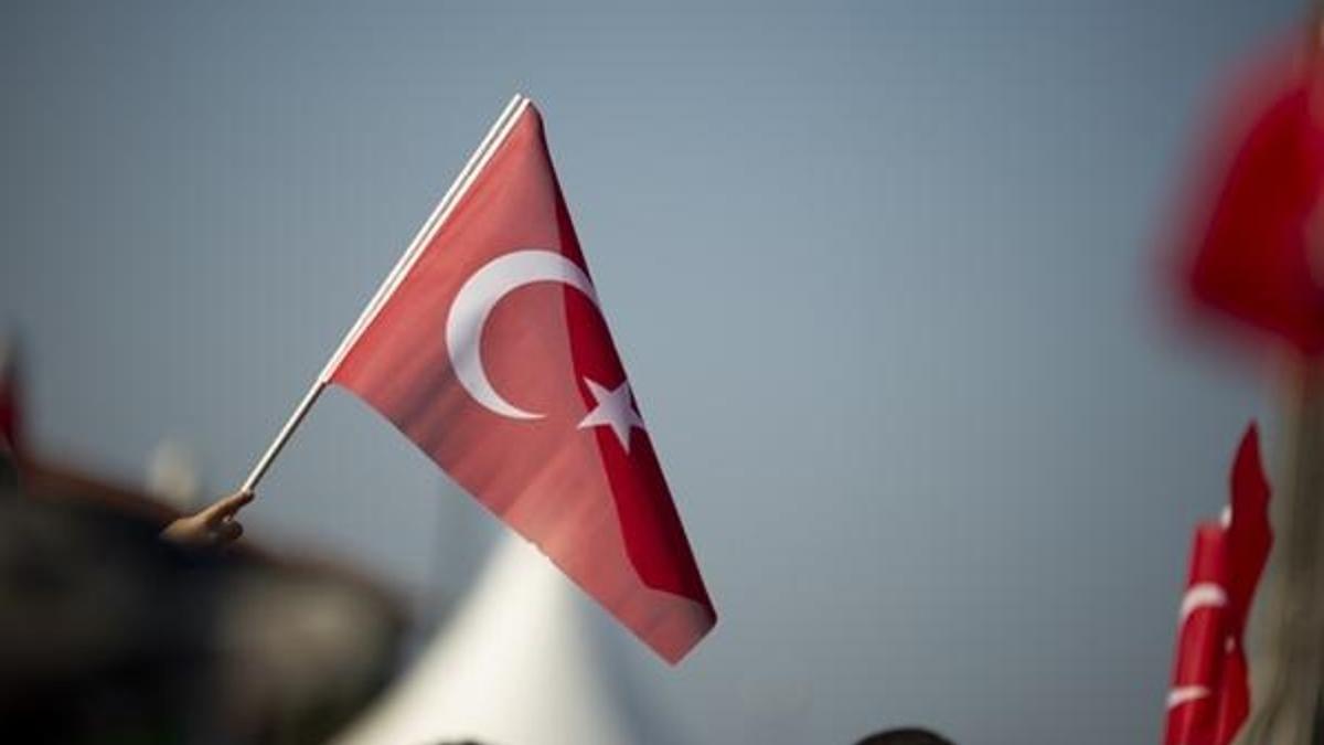 28 Ekim yarım gün mü? 28 Ekim öğleden sonra tatil mi, okullar ve bankalar tatil mi?