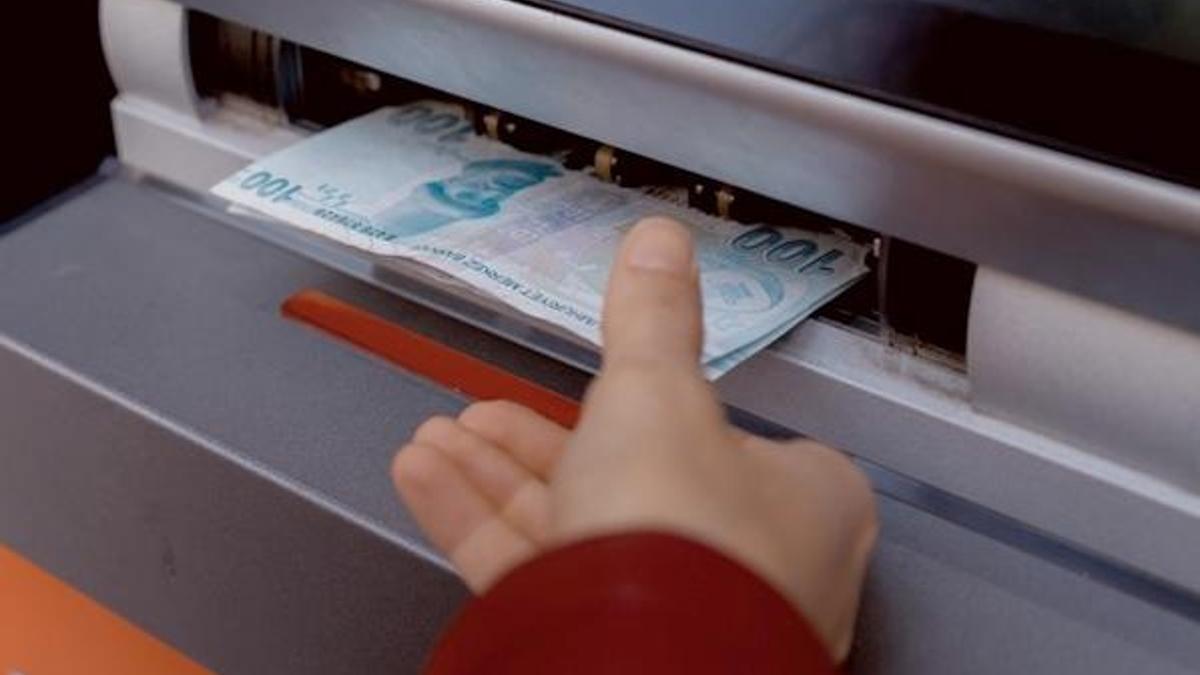 SGK harekete geçti ve değişti! Emeklilik için 55 yaş kararı...