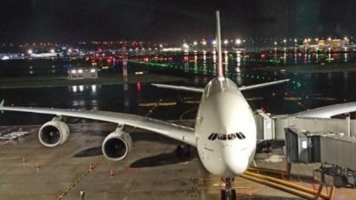 Dev uçak bu kez kalp krizi geçiren yolcu için İstanbul'a acil iniş yaptı