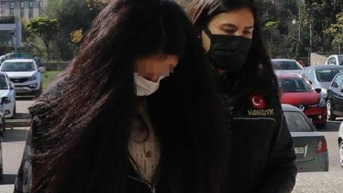 Çantasından çıkanlar polisi bile şaşırttı! 3 bin 80 adet...