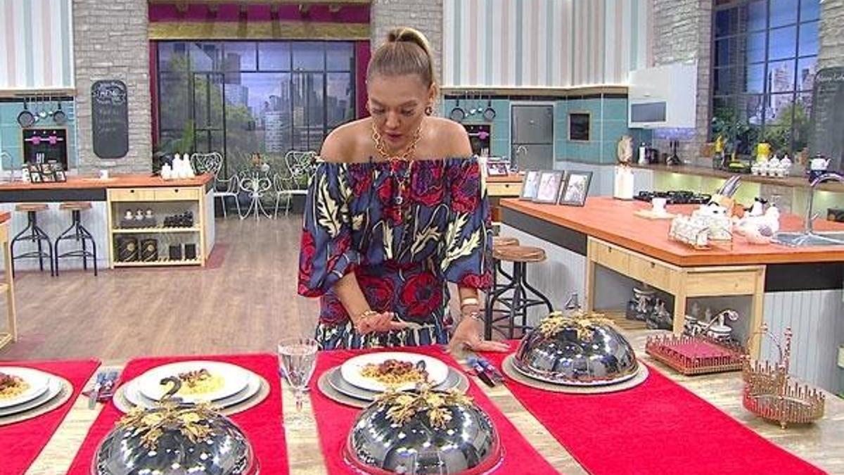 Demet Akalın, 774. Bölümde en beğendiği yemeğe 5 puan verdi!