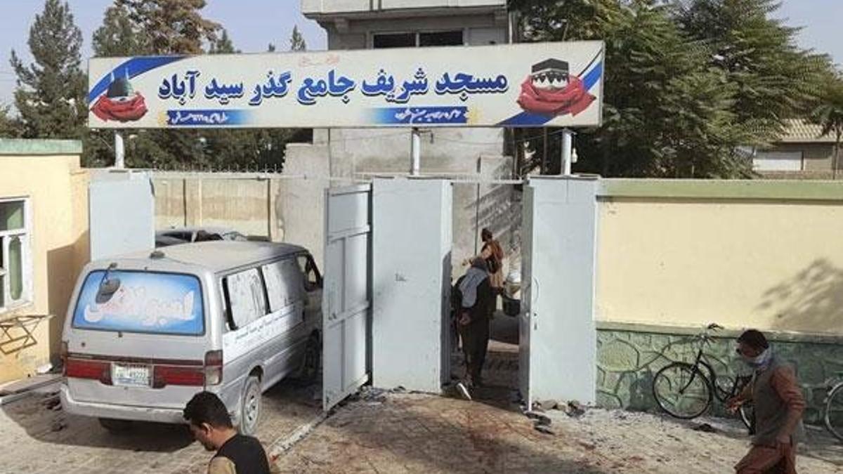 Afganistan'da camiye bombalı saldırı! Ölü ve yaralılar var