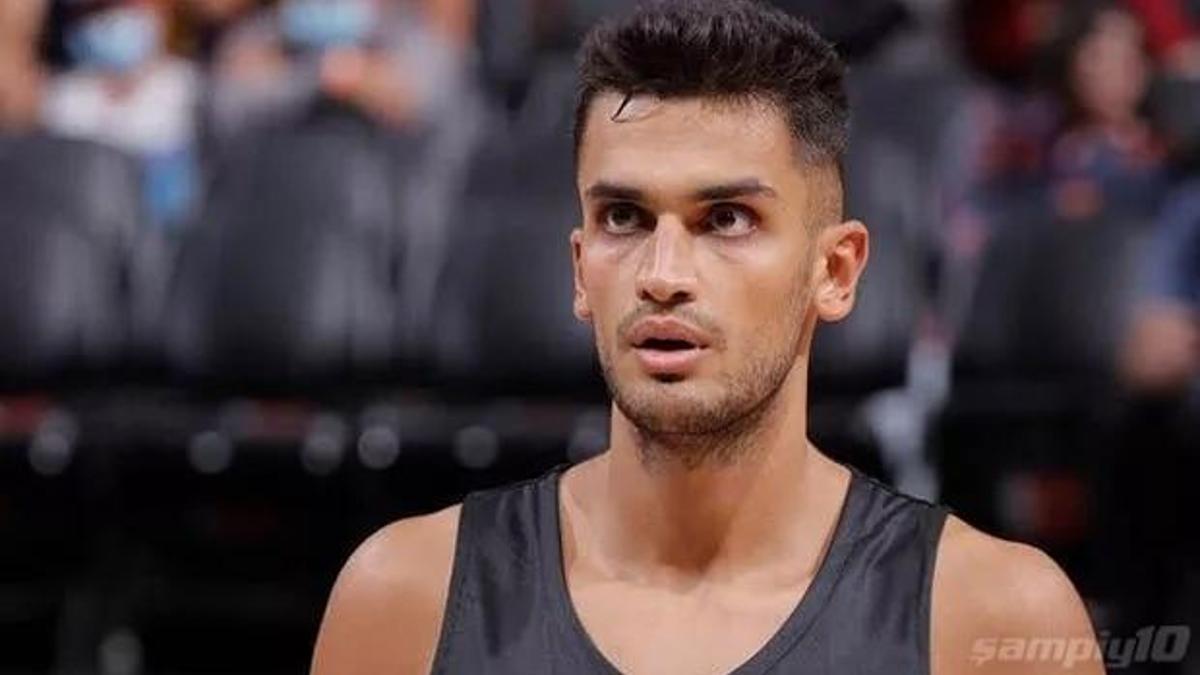 Ömer Faruk Yurtseven'den 14 sayı, 11 ribaunt!