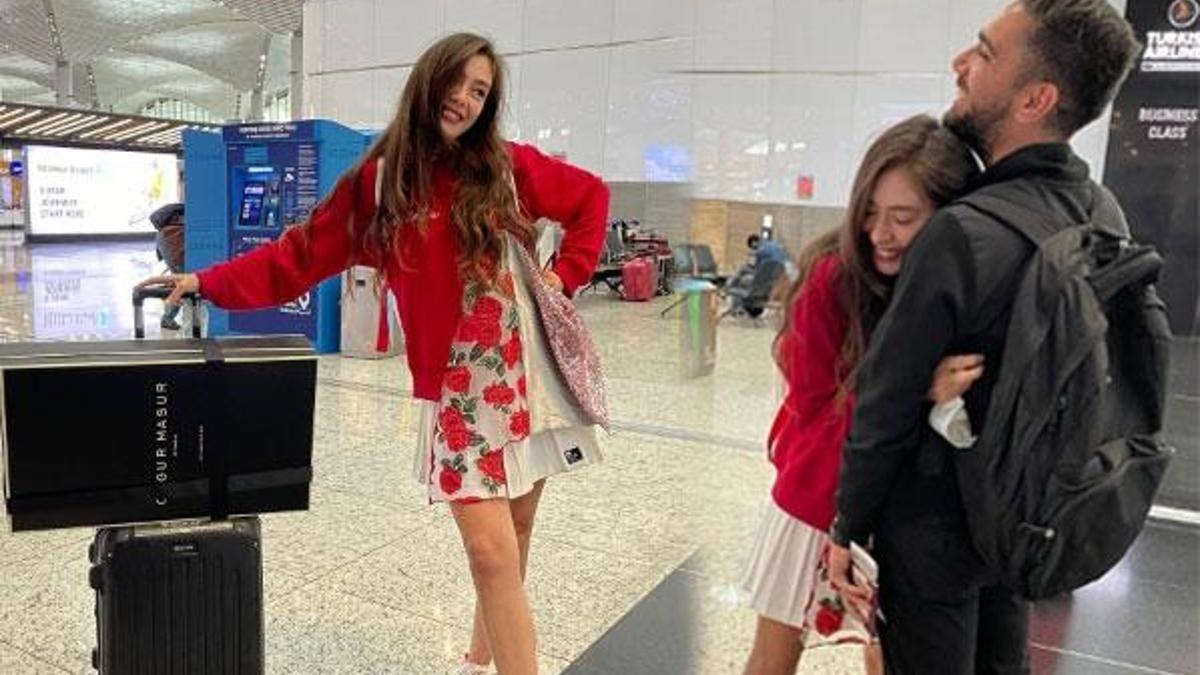 Neslihan Atagül'den günaydın pozu!
