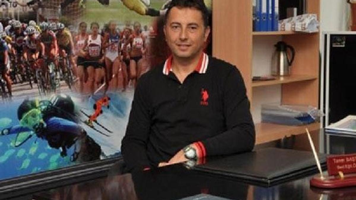 Lise öğrencilerini istismar ettiği iddia edilen öğretmen tutuklandı