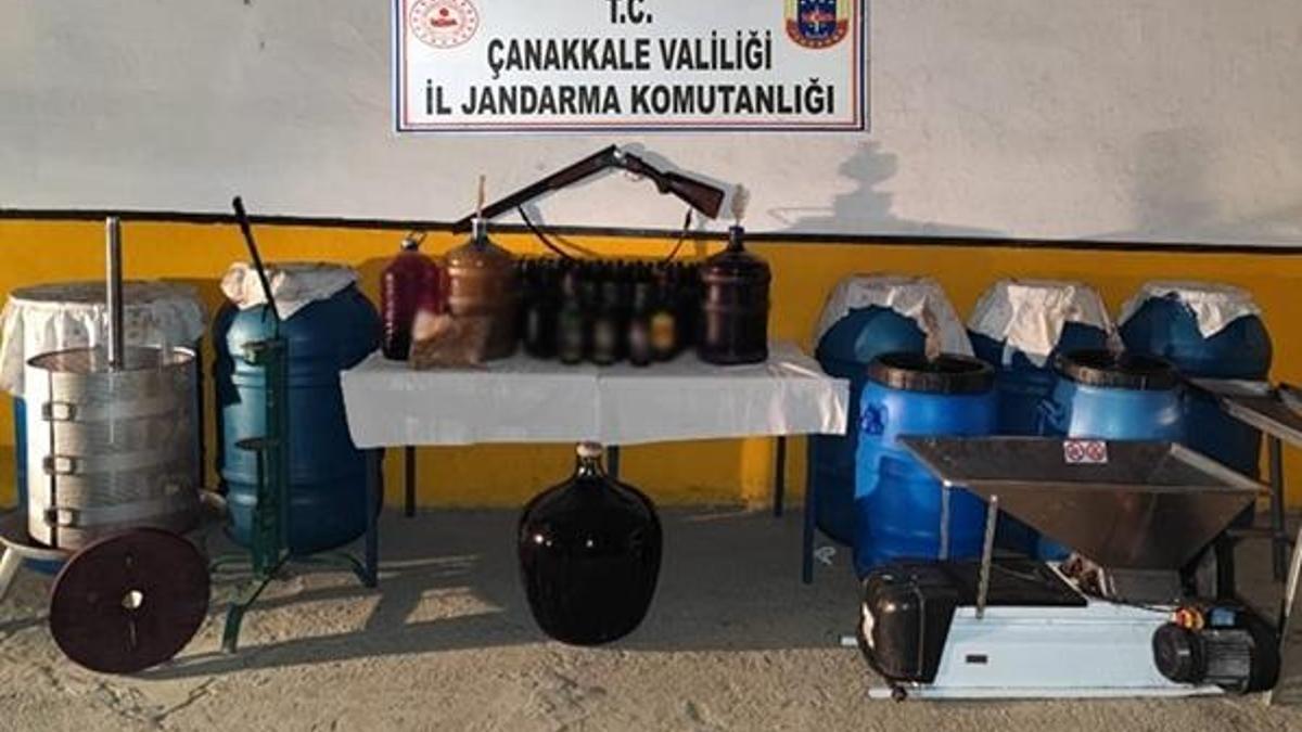 Bağ evinde 1355 litre sahte şarap ele geçirildi!