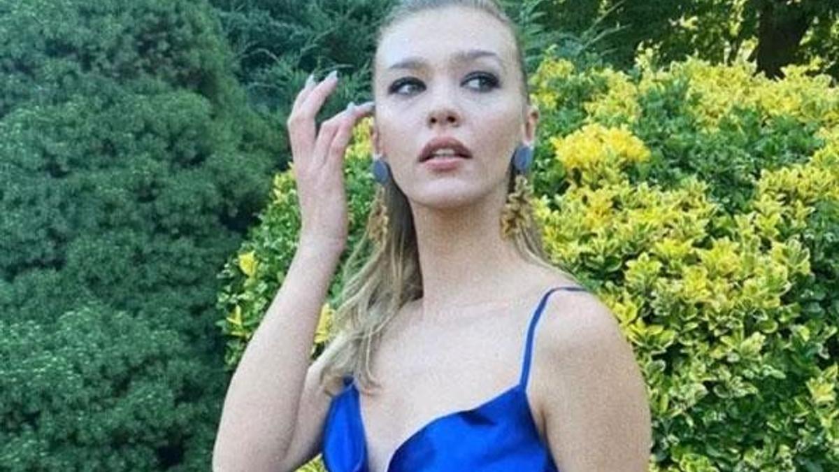 Melisa Döngel derin göğüs dekolteli pozuyla Instagram'ı salladı!