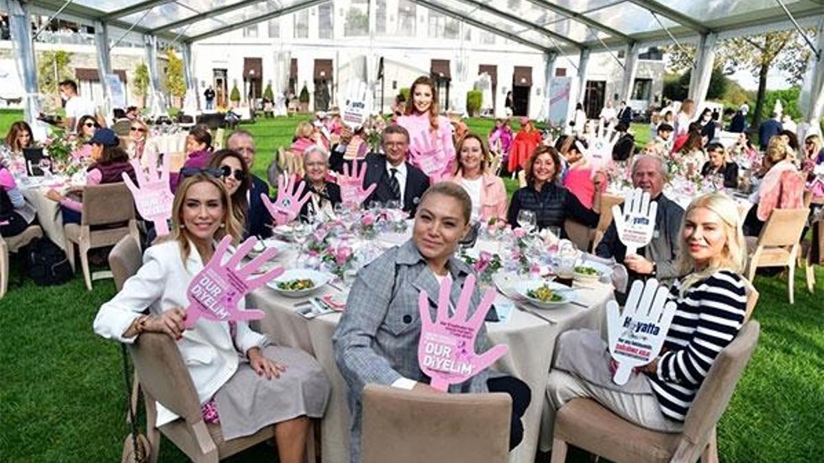 Kadın golfçüler “Ladies Meme Sağlığı Golf Turnuvası 2021’’ ile farkındalık yaratmak amacıyla Kemer Country'de sahadaydı