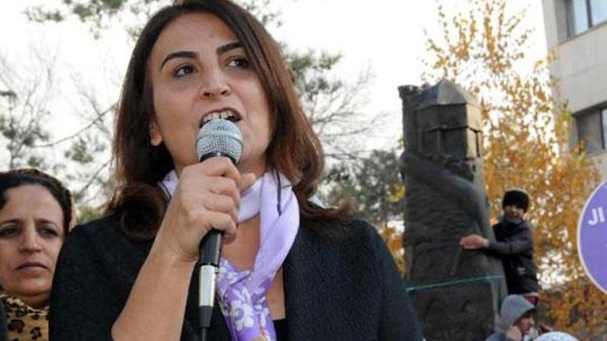 Aysel Tuğluk'a 1 yıl 8 ay hapis cezası