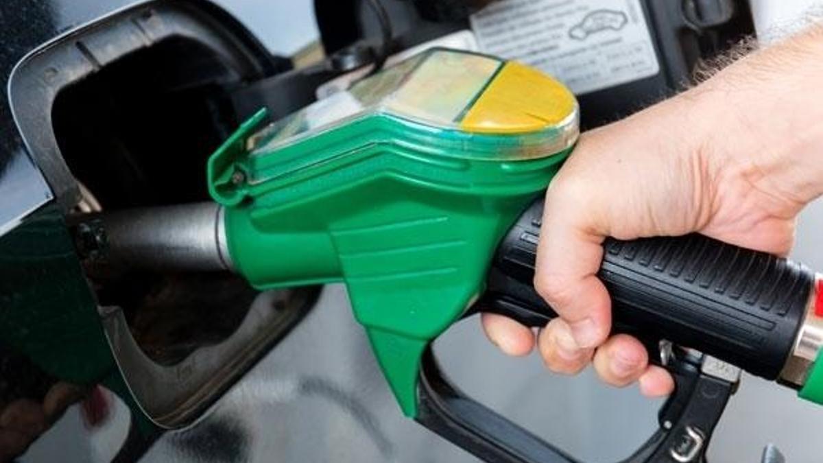Akaryakıt fiyatları ile ilgili son dakika gelişmesi! Zam geldi, motorin ve benzin...