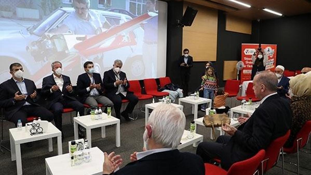 Cumhurbaşkanı Erdoğan'dan Bayraktar ailesine taziye ziyareti