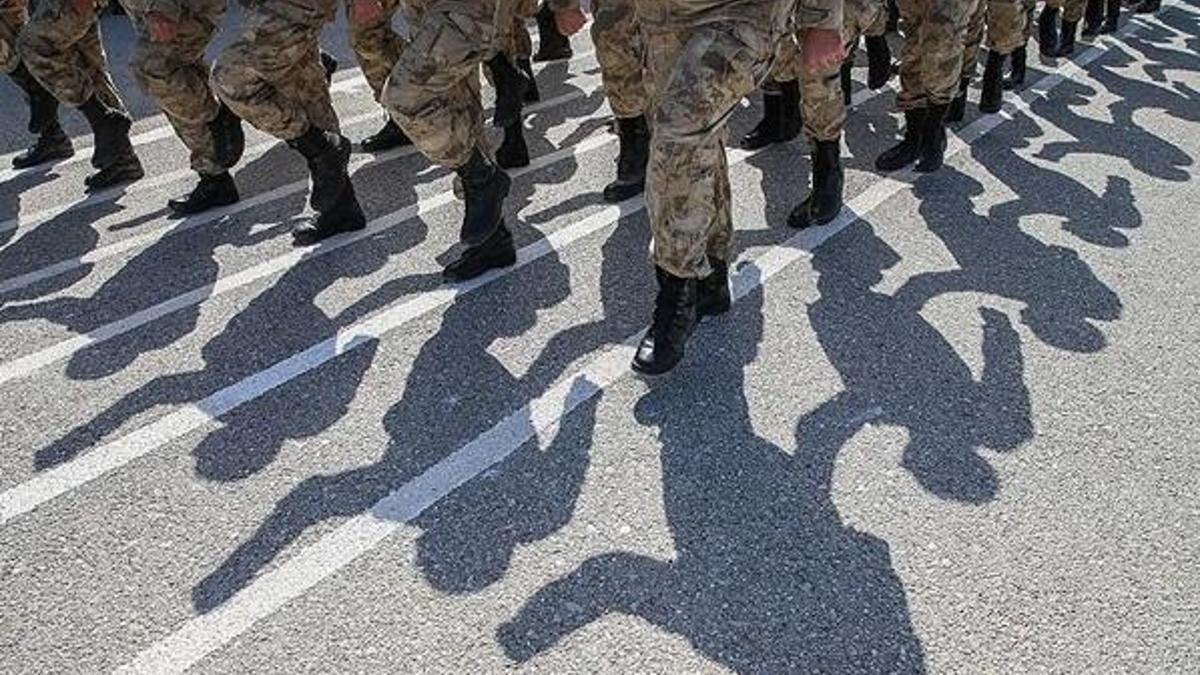 Evrak alma başlangıç ve bitiş tarihi ne demek? Askerlik evrak alma işlemleri nasıl yapılır, evrak alma bitiş tarihinden sonra ne zaman askere gidilir?