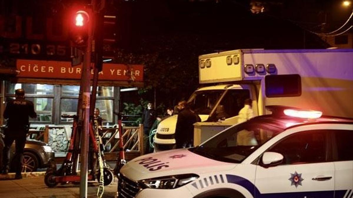 Beyoğlu'nda restorana silahlı saldırı: 1'i ağır 5 yaralı