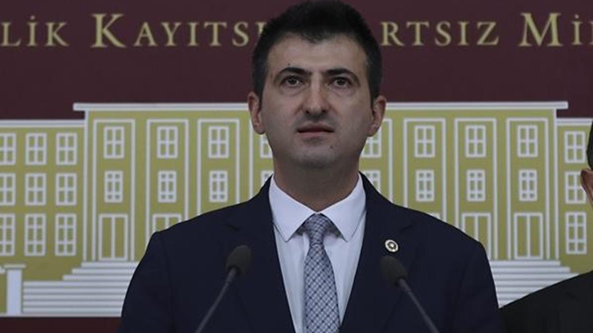 CHP'ye tezkere tepkisi! Çelebi: "İstifa gerekçelerimizi netleştirmiş oluyor"