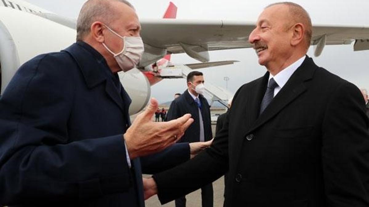 Cumhurbaşkanı Erdoğan, Aliyev ile arasındaki diyalogu anlattı! 'CHP'li ismi bir daha bu kapıdan içeri sokmam'