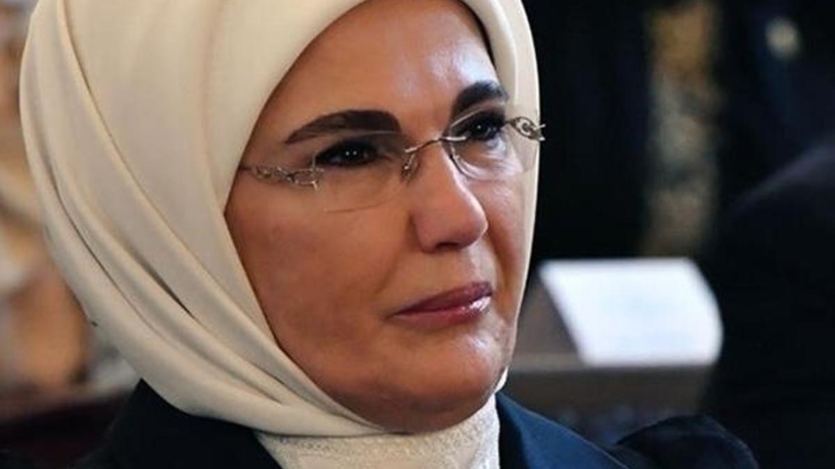 Emine Erdoğan'dan atık toplayıcılarına destek