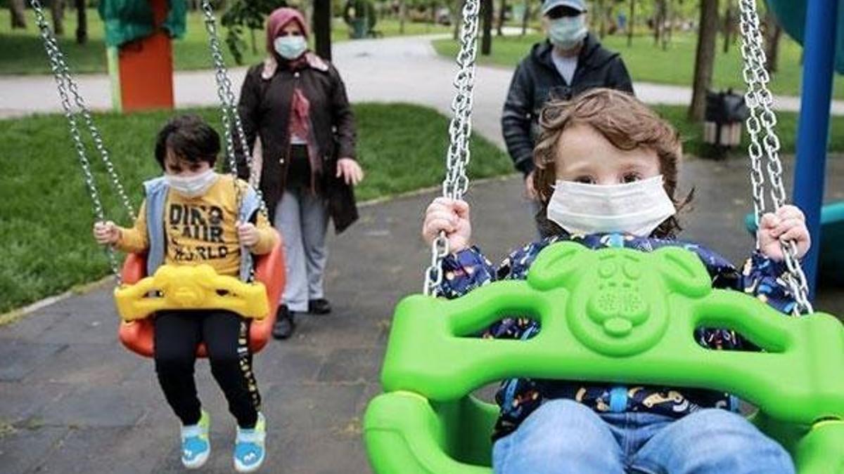 'Covid-19 aşısız çocuk ve gençlerin hastalığı oldu'