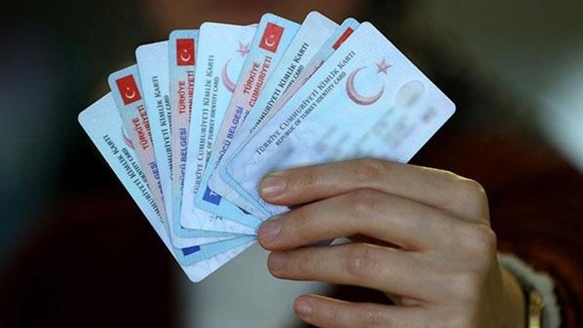 Kimliklerle ilgili flaş açıklama! 1 ay içerisinde...