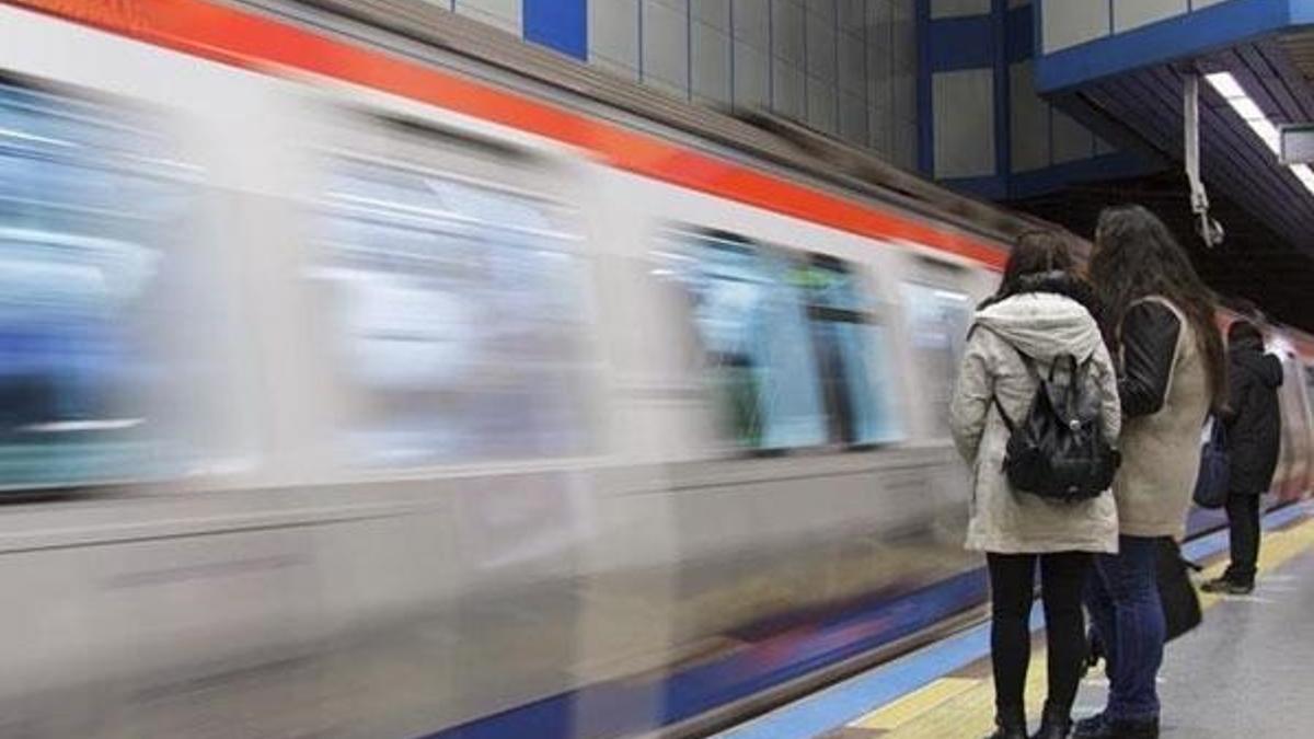 Yenikapı-Atatürk Havalimanı Metro Hattı seferlerinde aksama