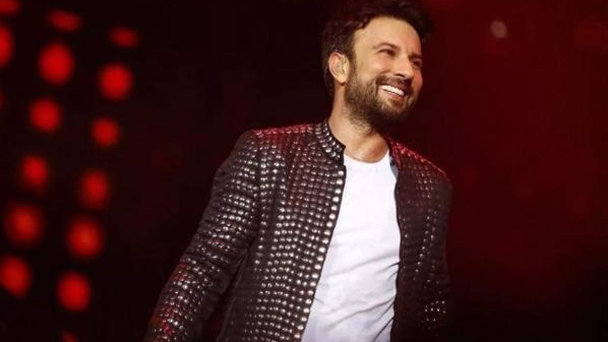 Tarkan'dan aşk paylaşımı!