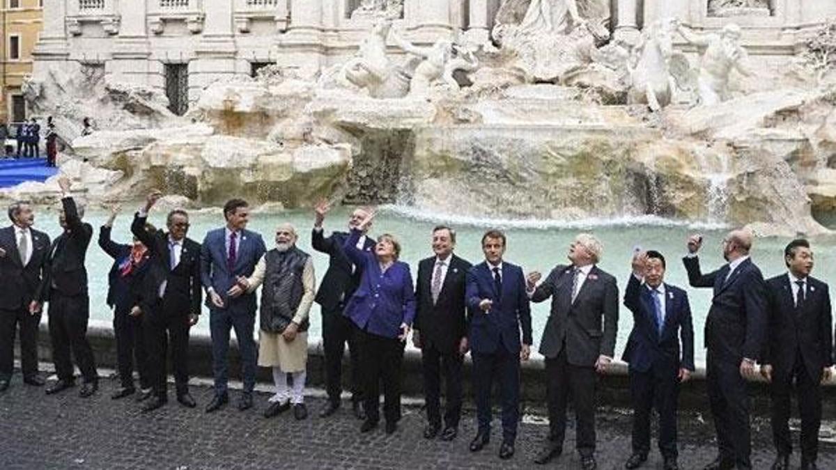 G20 Liderler Zirvesi'ne katılan bazı liderler 'Aşk Çeşmesi'ne bozuk para attı