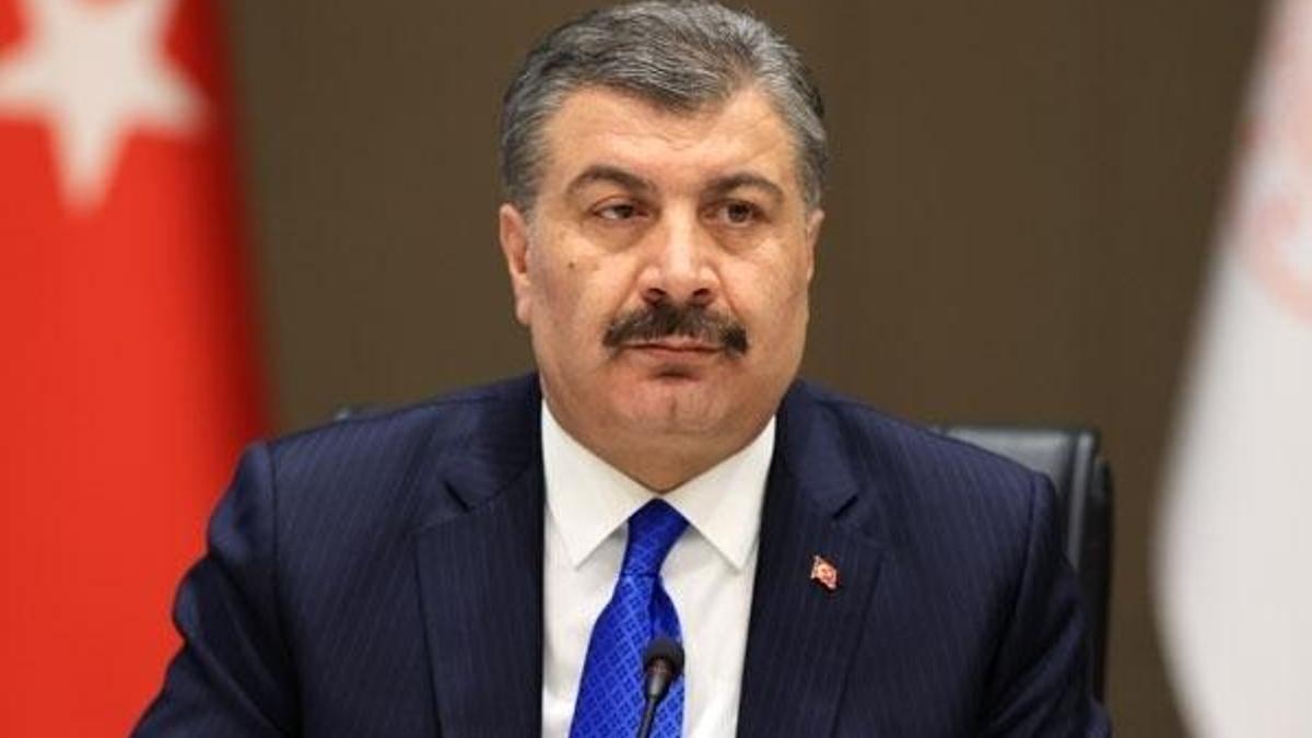 Okullar kapanacak mı? Sağlık Bakanı Koca resmen duyurdu...
