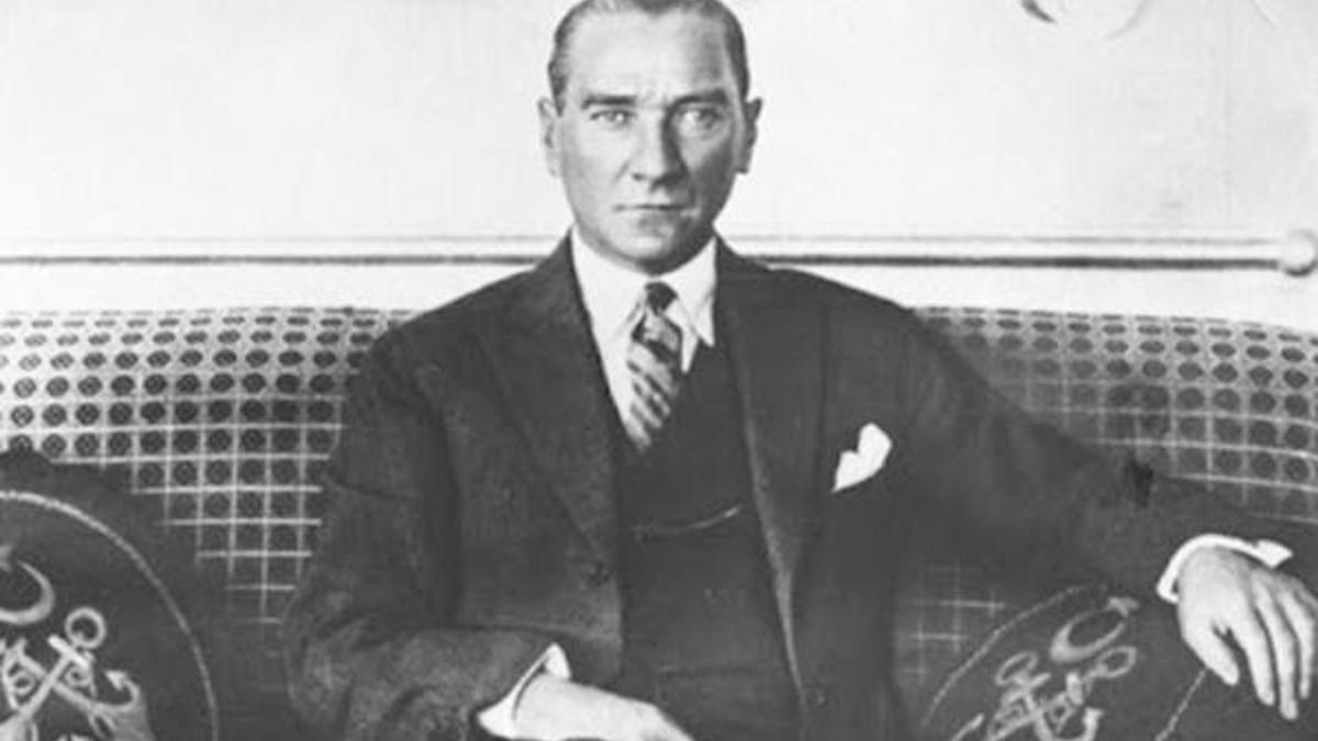 10 Kasım tatil mi? 10 Kasım Atatürk’ü Anma Günü okullar tatil mi 2021, özel sektör ve kamuda resmi tatil mi?