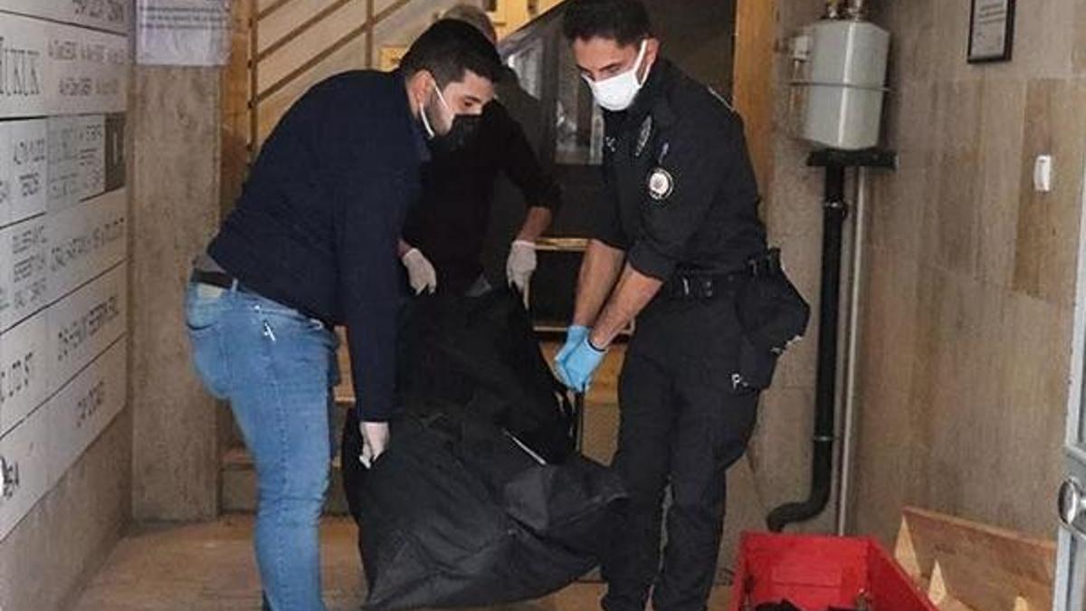 Gerçek kokuyla ortaya çıktı! 4 gün önce ölmüş!