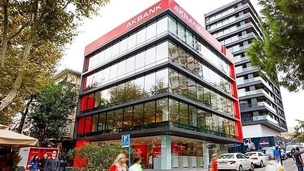 Akbank'tan yeni karar, resmen duyurdu! Bir ilk, müşteriler artık...