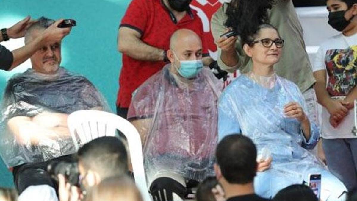 Lösemili çocuklara destek ve farkındalık için saçlarını kazıttılar