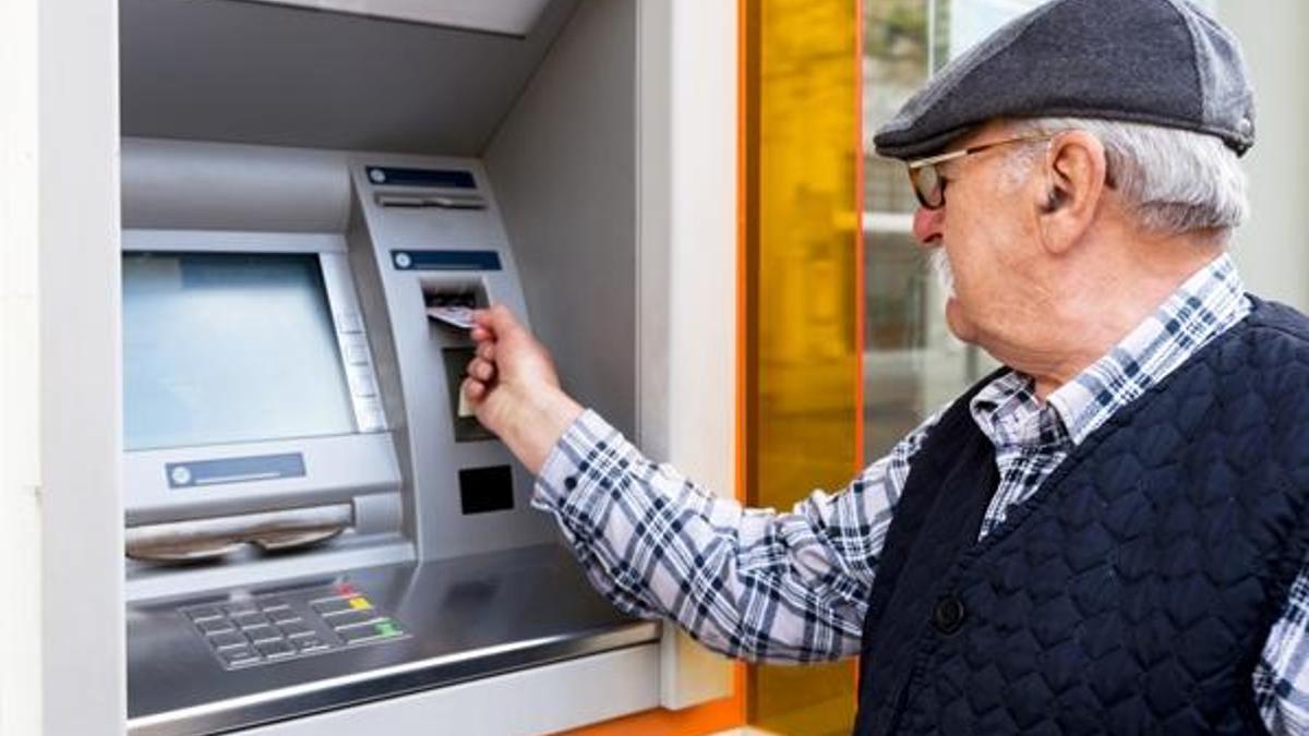 Emeklilere müjde, zam geldi! 2000 TL ödeniyor, başvuran herkes alıyor, bugün başladı...