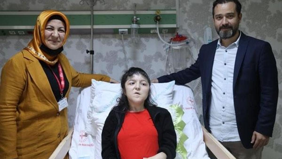 Skolyoz hastası ameliyatla  sağlığına kavuştu