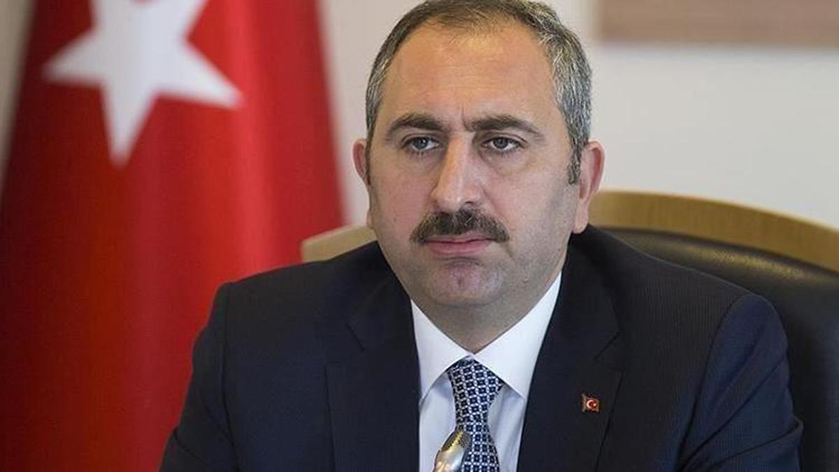 Adalet Bakanı Gül: Adalet teşkilatı olarak 111 bin fidanı toprakla buluşturacağız