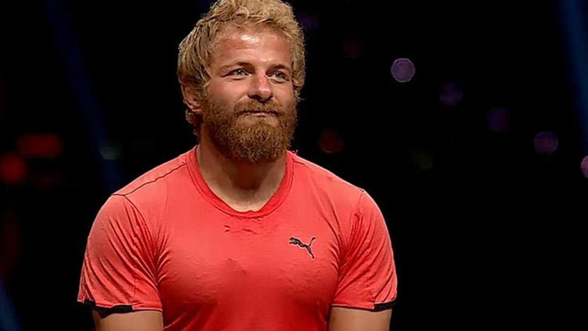 Survivor şampiyonu İsmail Balaban diş estetiği yaptırdı!