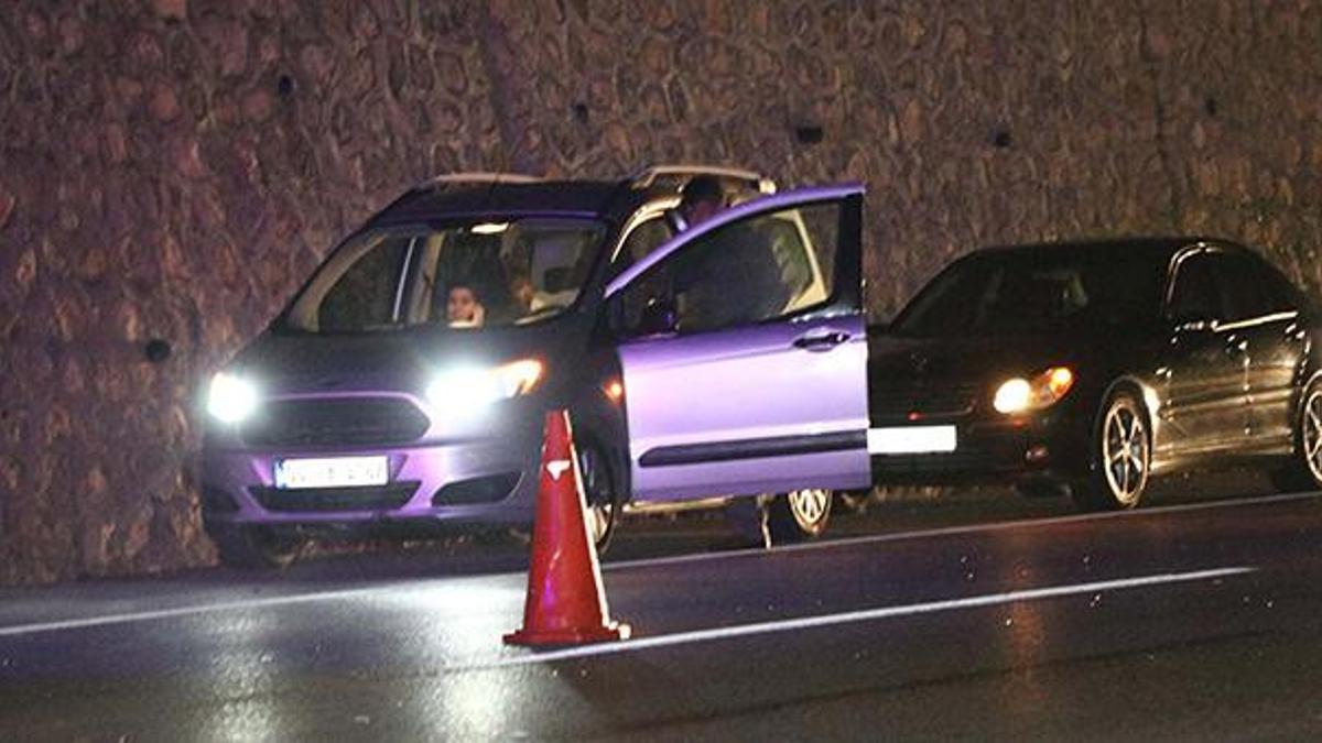 Otoyolda akılalmaz kaza! Otomobilin savurduğu taş otobüsteki yolcuyu yaraladı