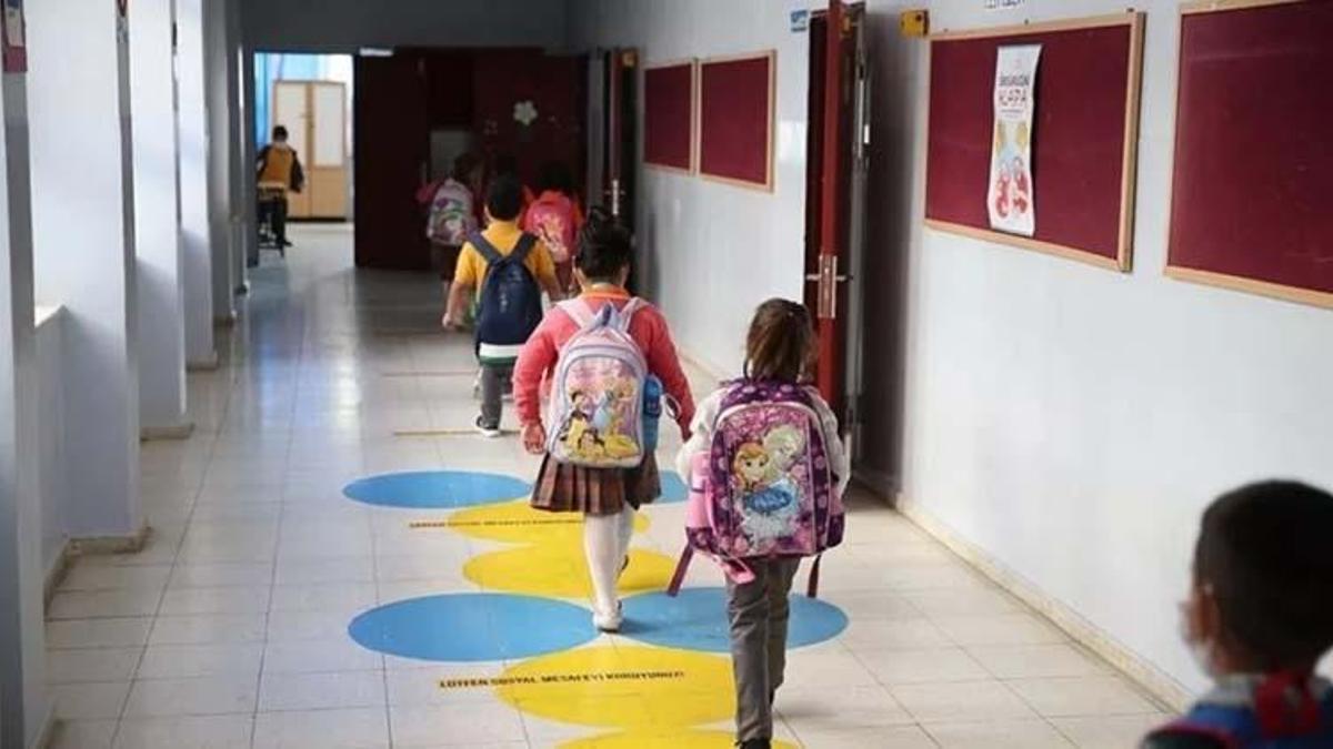 15 tatil ne zaman? Yarıyıl sömestr tatili ne zaman olacak? 2021-2022 eğitim öğretim takvimi
