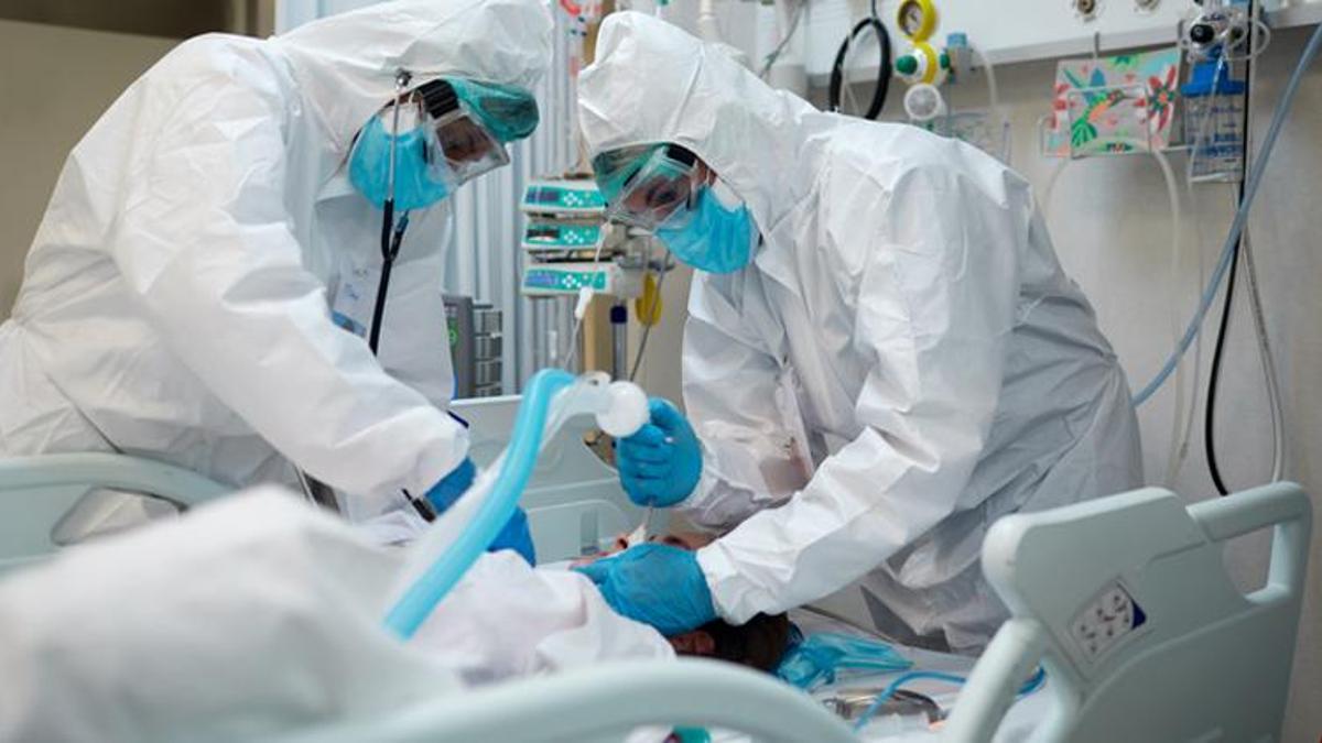 Tüm PCR testlerine ‘negatif’ dediler! Koronavirüs bu kez bağırsaklarda ortaya çıktı